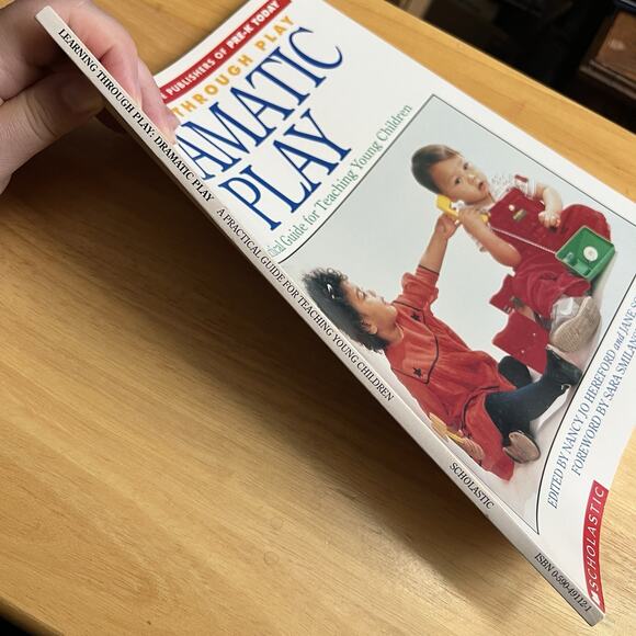 Learning Through Play Dramatic Play By Nancy Jo Hereford and Jane Schall Vintage - Picture 10 of 10